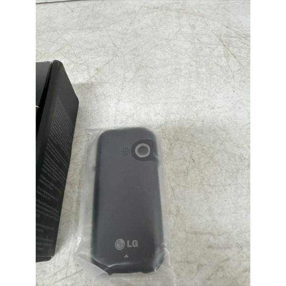 LG Rumor 2 (Sprint) Slide Phone - Vintage With Battery Box Manual - Picture 7 of 8